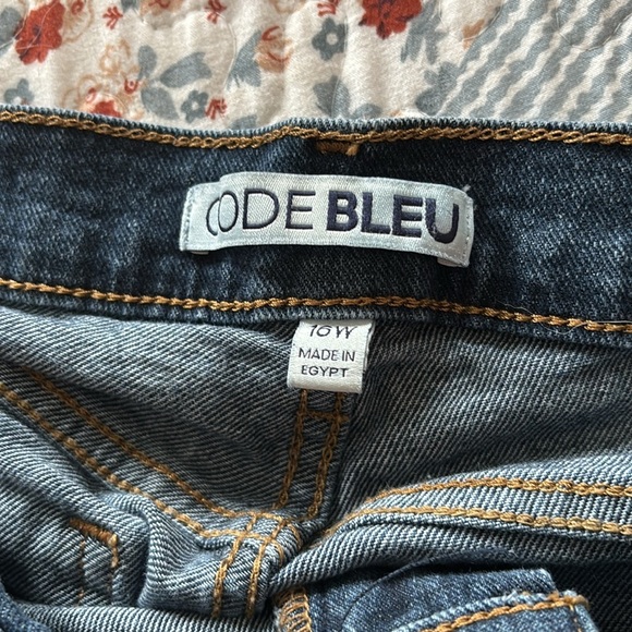 Code Bleu Blue Ankle Cropped Jeans - Picture 2 of 2